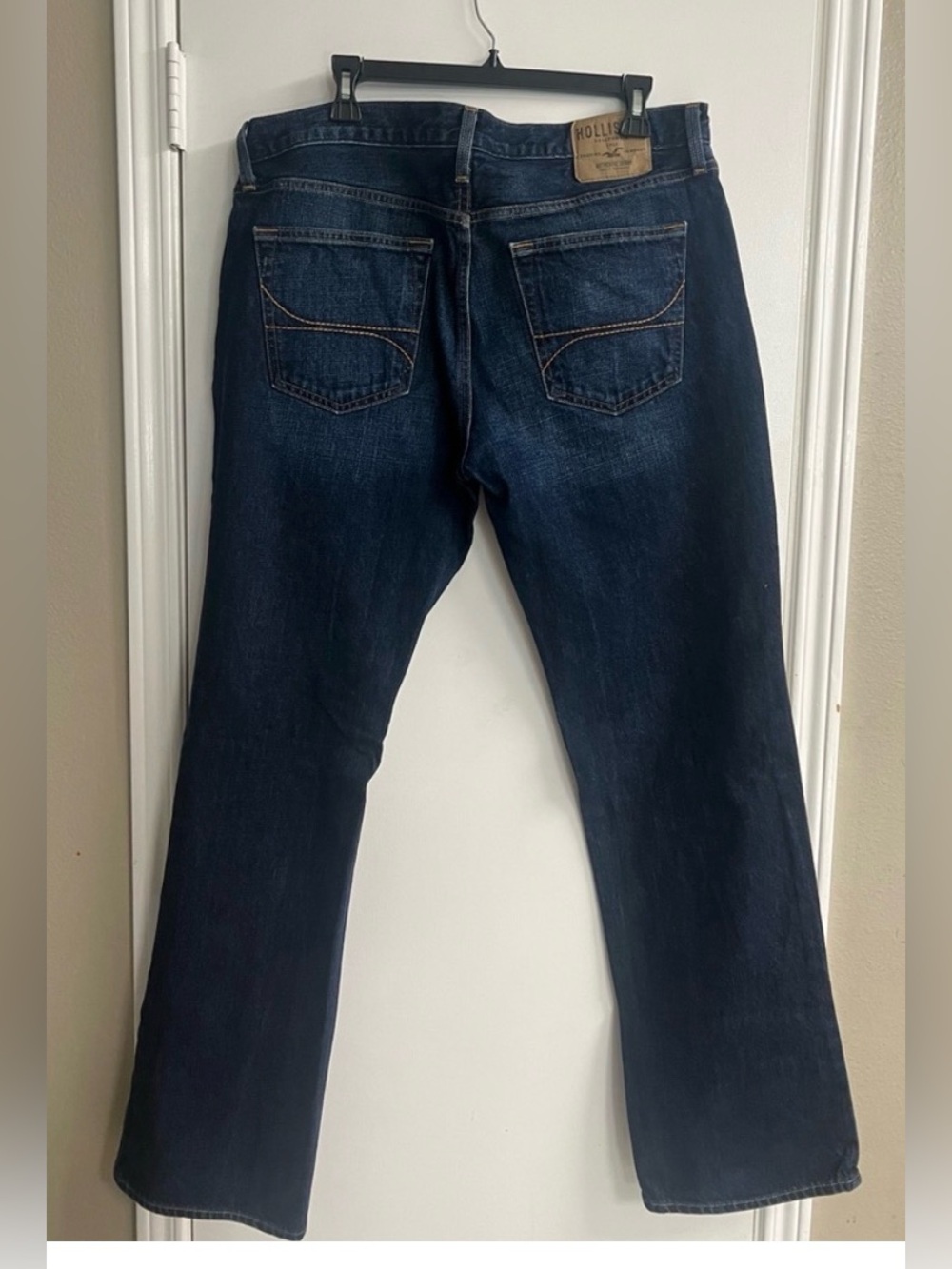 Hollister Men’s Dark Indigo Bootcut Jeans